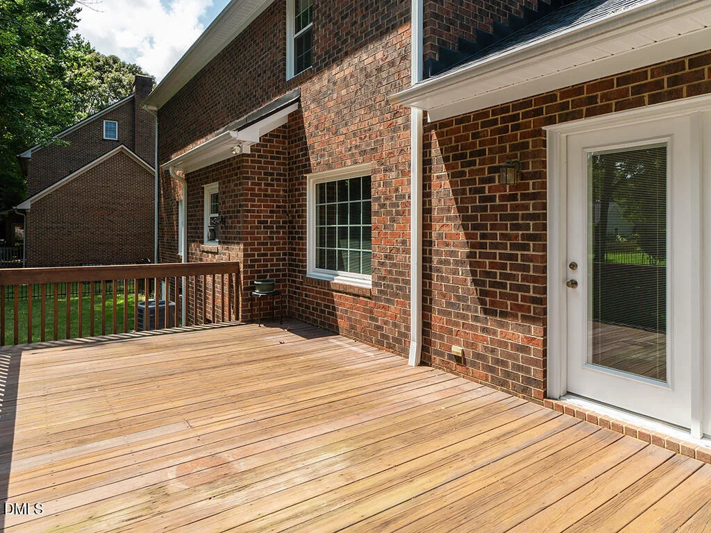 Photo of 1020 Brookview Drive