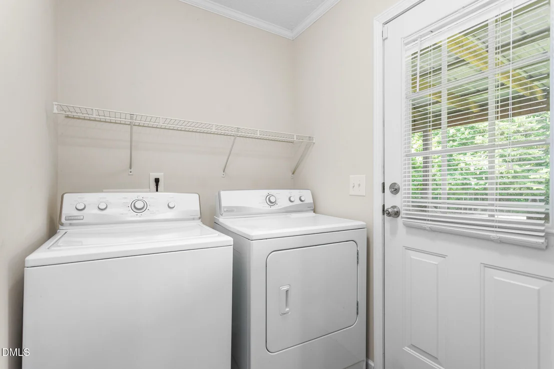 Photo of 1054 Sutton Road