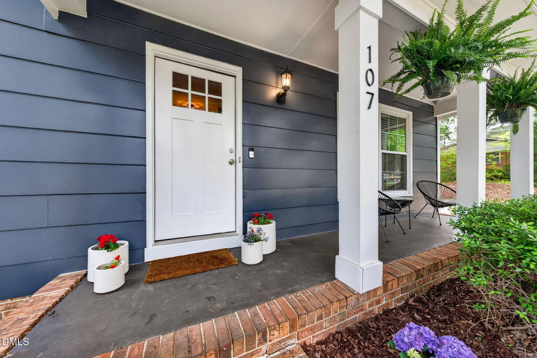 Photo of 107 Monterey Lane