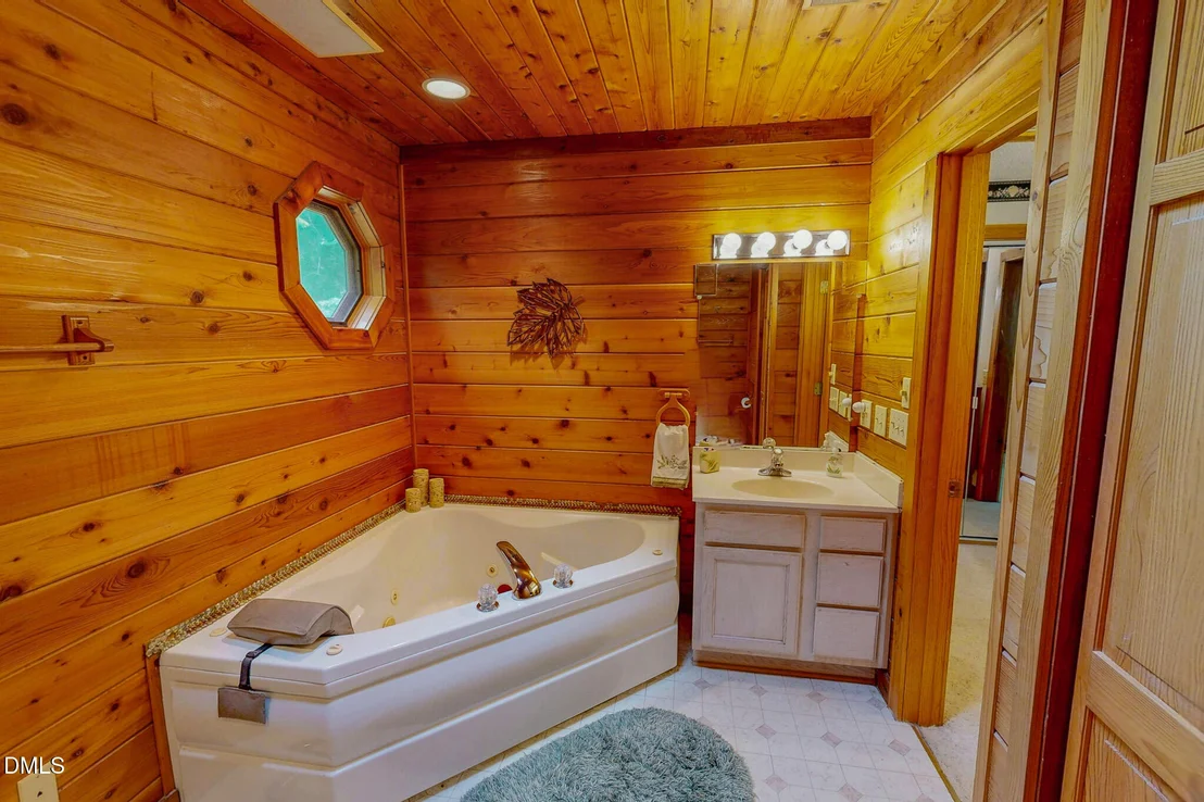 Photo of 222 Amber Road