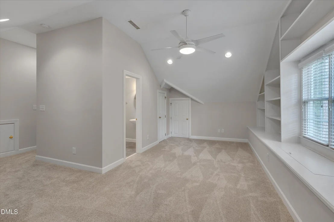 Photo of 504 Manor Rdg Drive