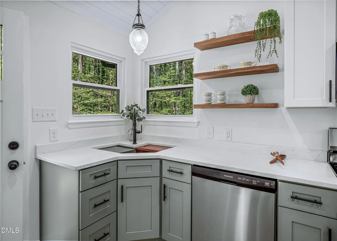 Photo of 2101 Snow Valley Road