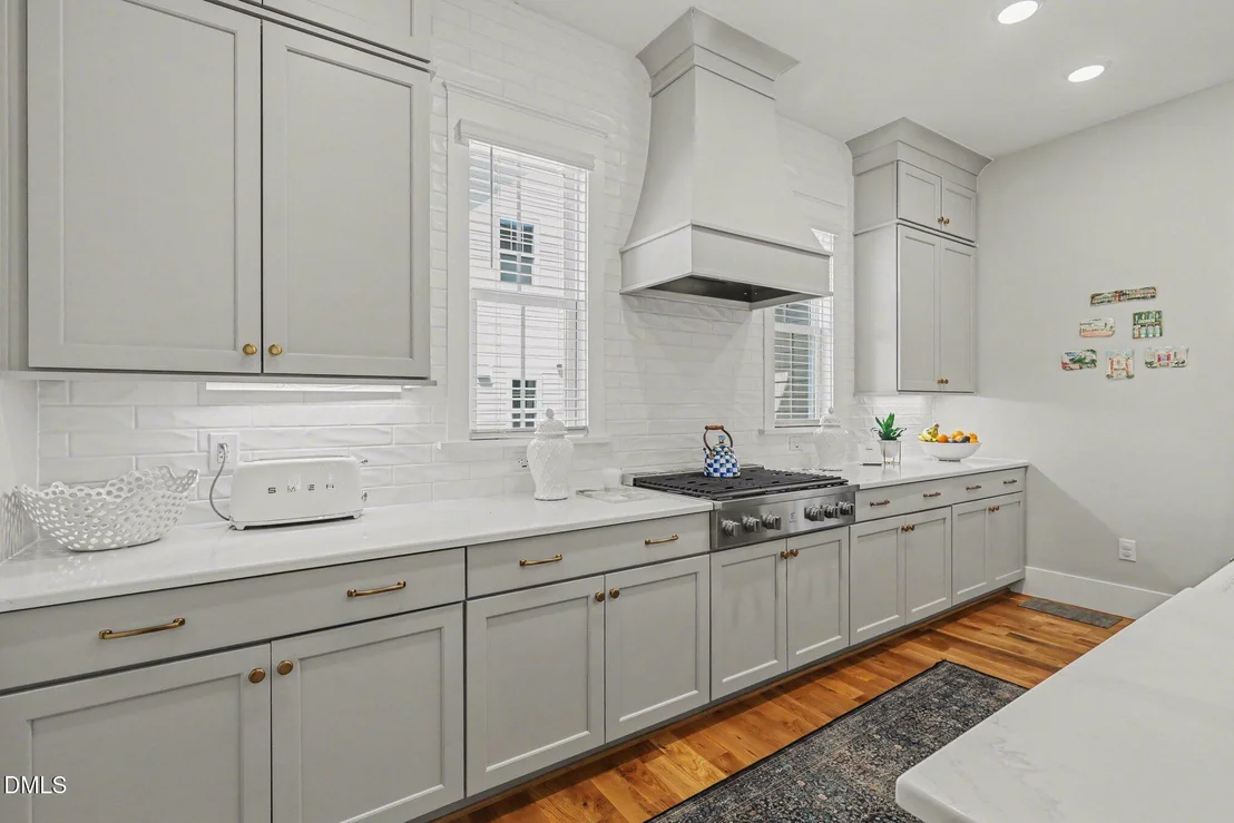 Photo of 501 Whitehall Circle