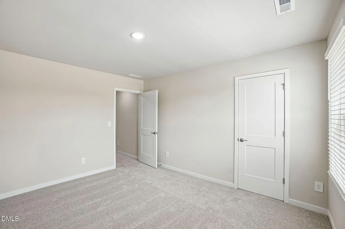 Photo of 141 Gilded Eagle Avenue
