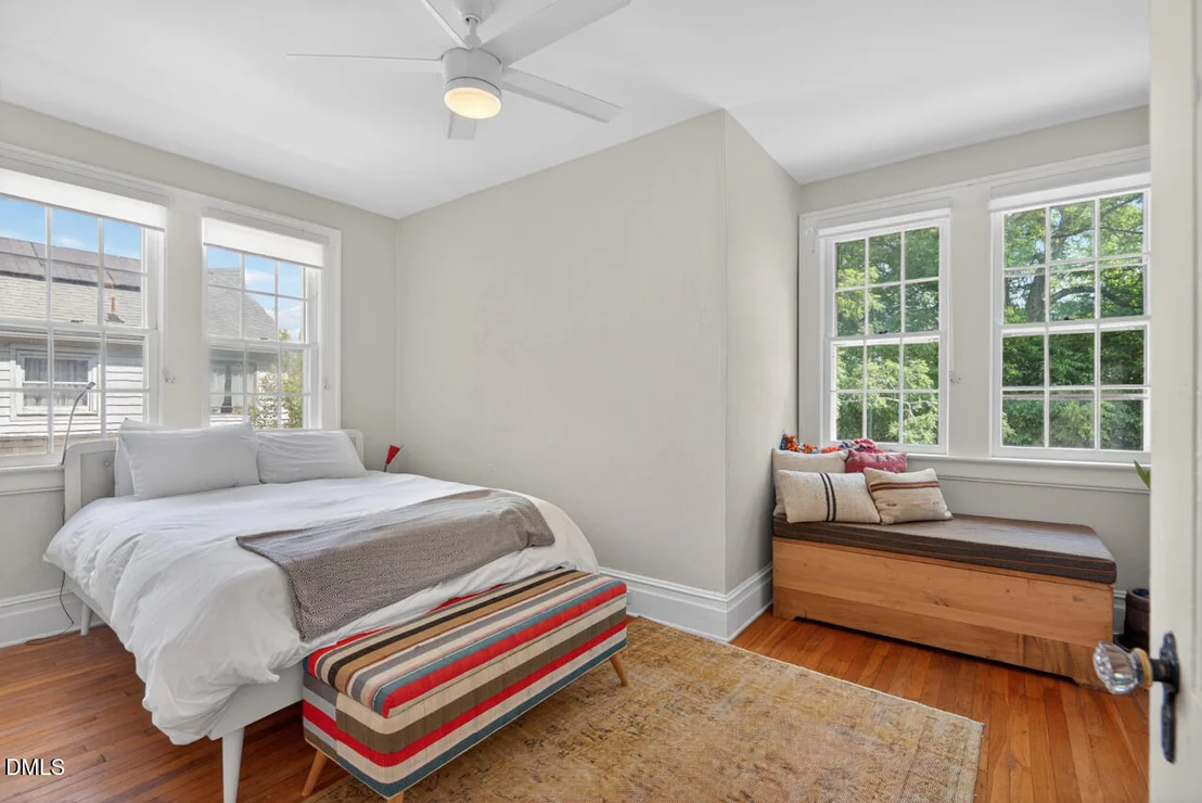 Photo of 321 W Trinity Avenue