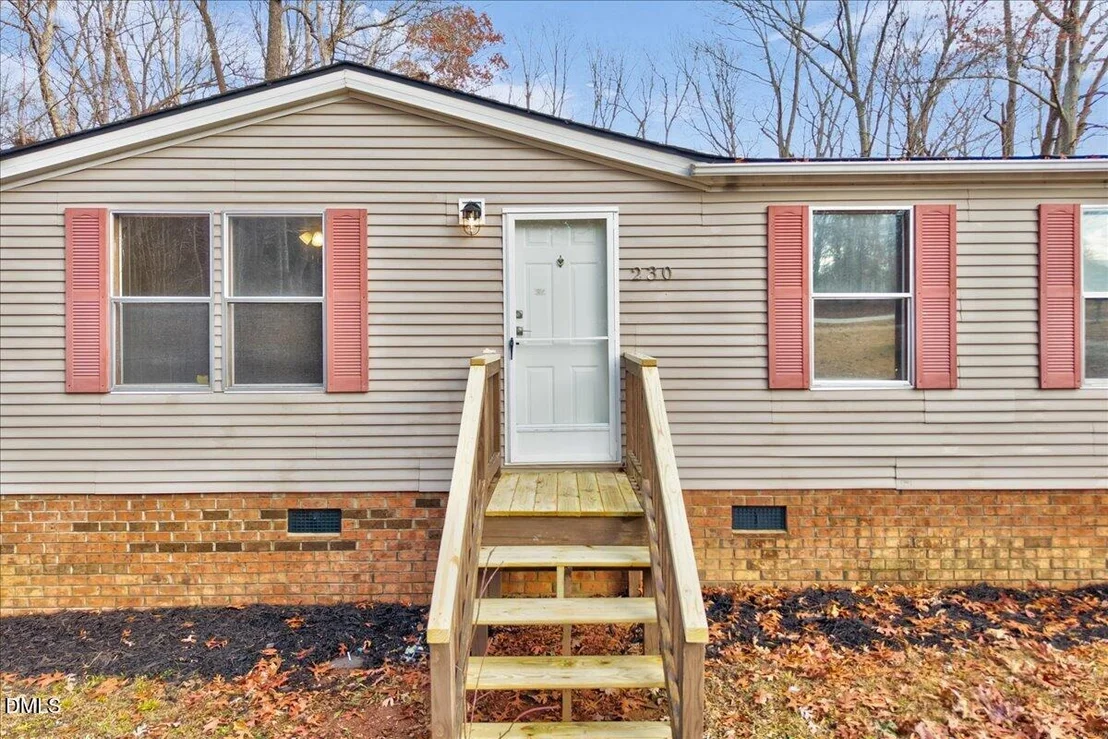 Photo of 230 Dustin Lane