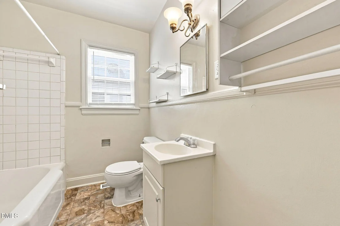 Photo of 116 Davidson Avenue