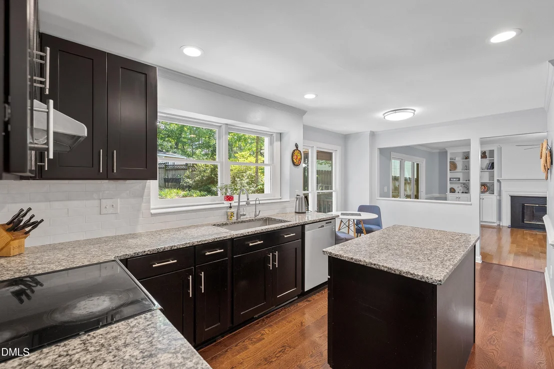 Photo of 1409 Bridgeport Drive