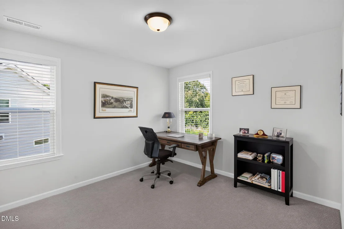 Photo of 104 Shadowbrook Trail
