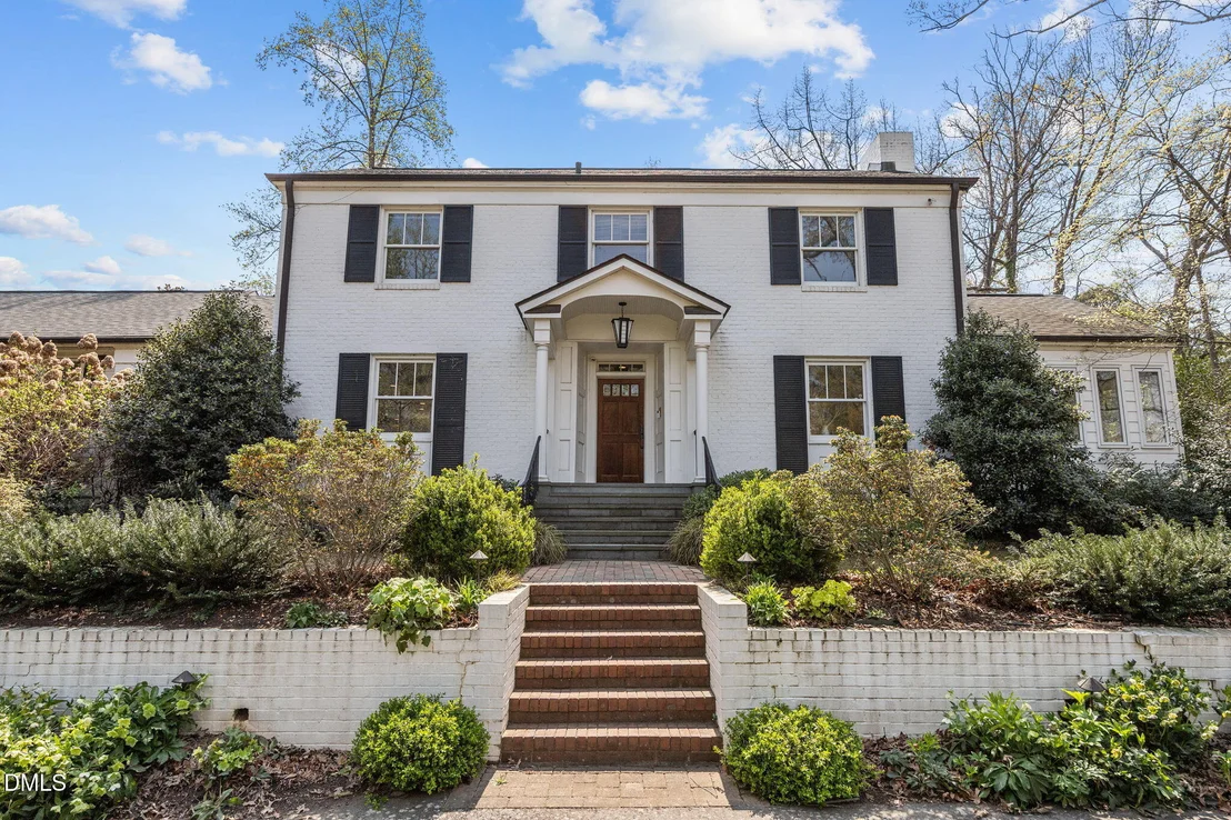 Photo of 2425 Argyle Drive