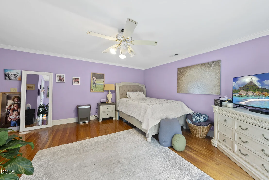 Photo of 111 Foxridge Road