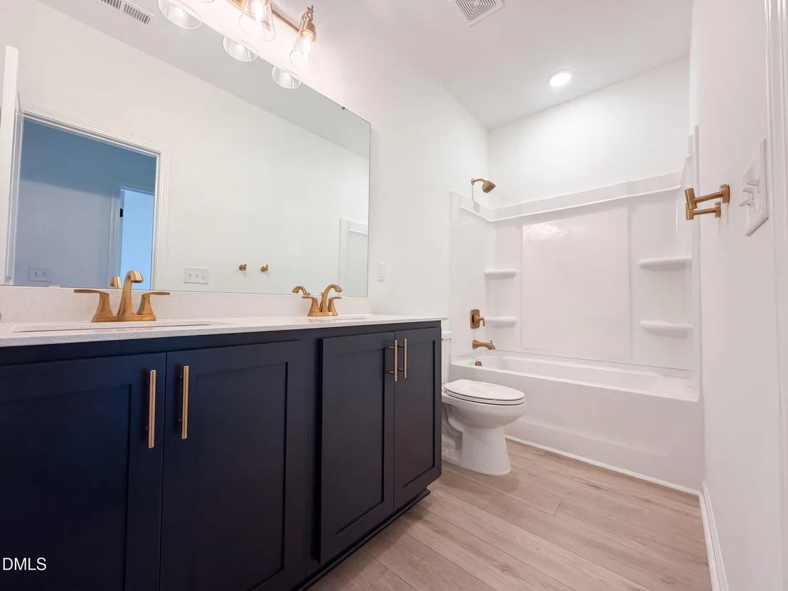 Photo of 109 S Stonemill Trail