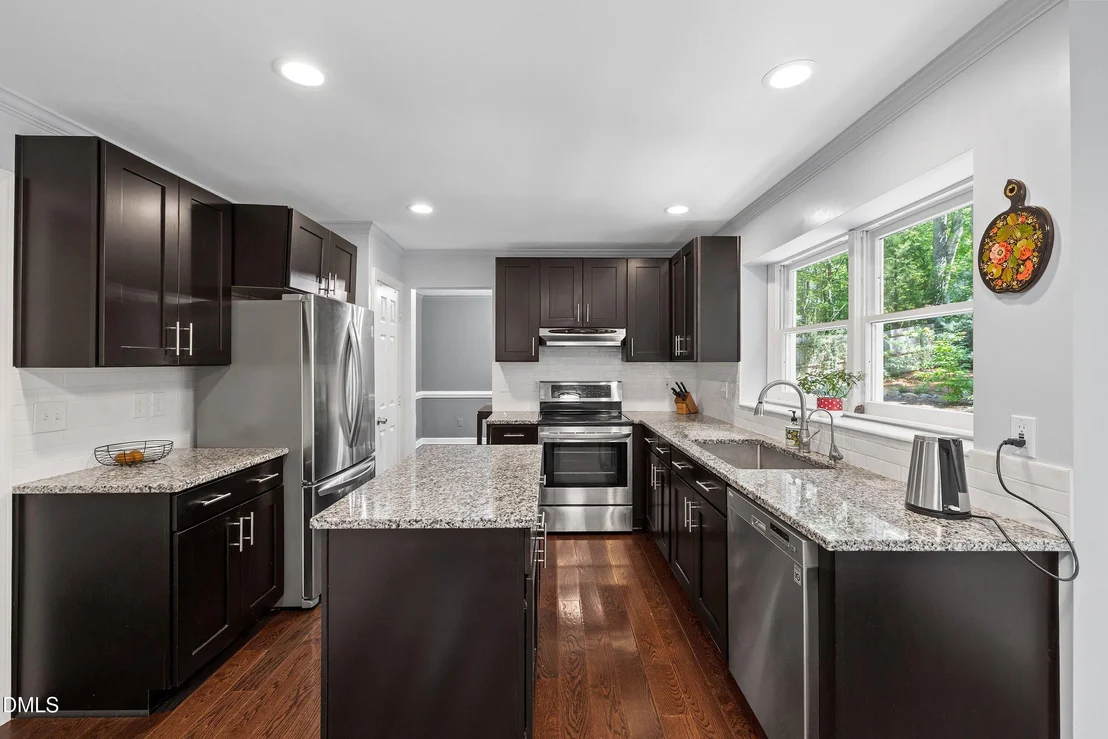 Photo of 1409 Bridgeport Drive