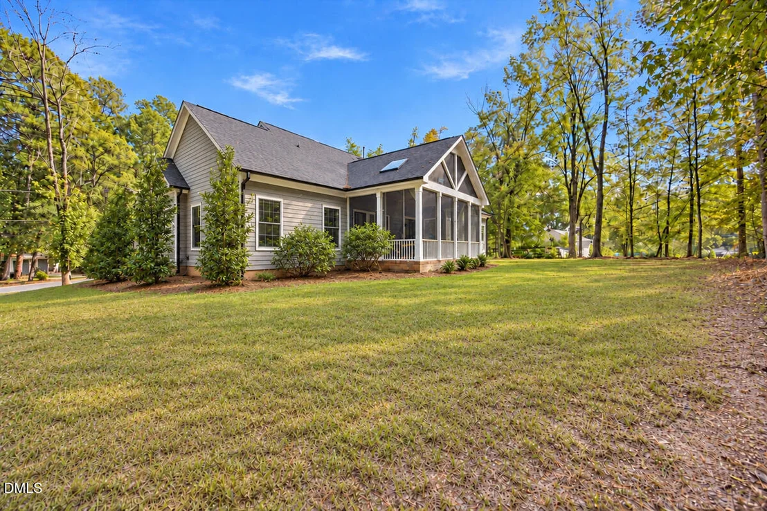 Photo of 3526 Westglen Road