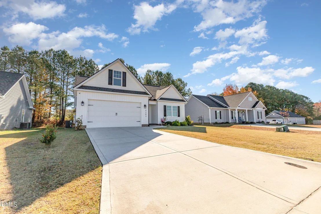 Photo of 4202 Snapdragon Drive NW