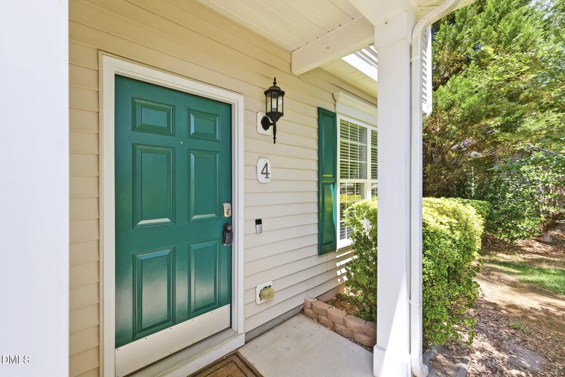 Photo of 4 Beaver Creek Lane