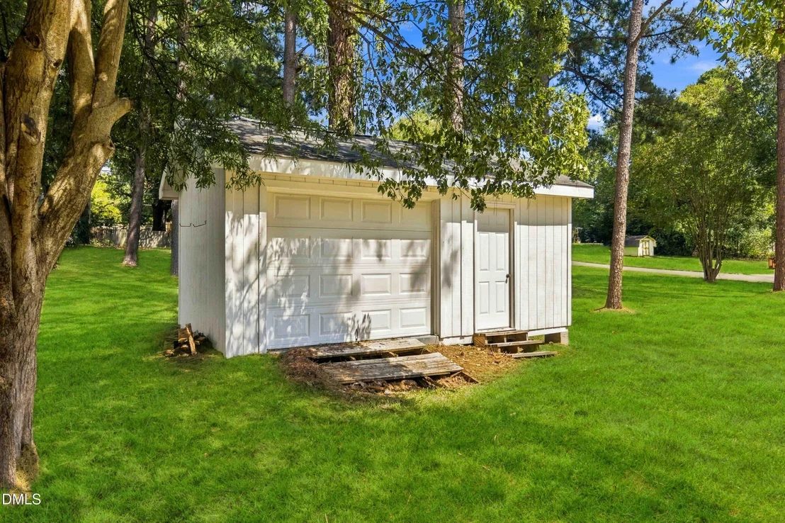 Photo of 1600 Edgebrook Drive