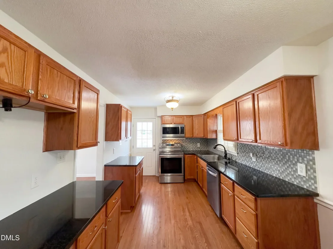 Photo of 524 Green Willow Circle
