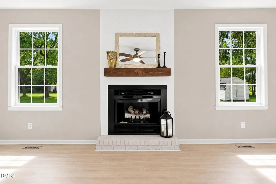 Photo of 305 1st Street