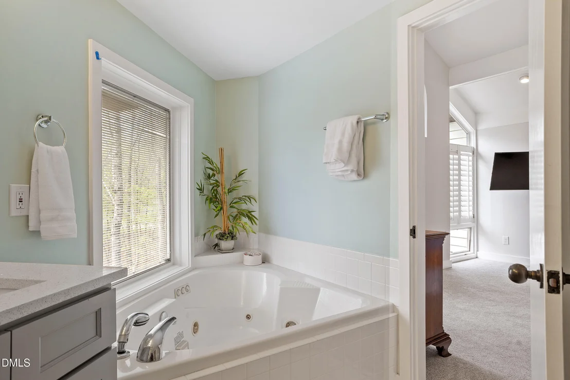 Photo of 996 Cleland Drive