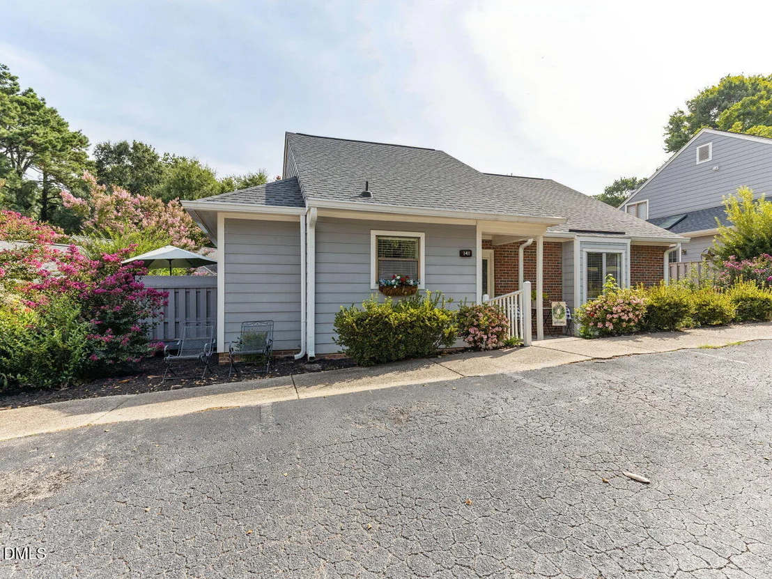 Photo of 141 Clancy Circle