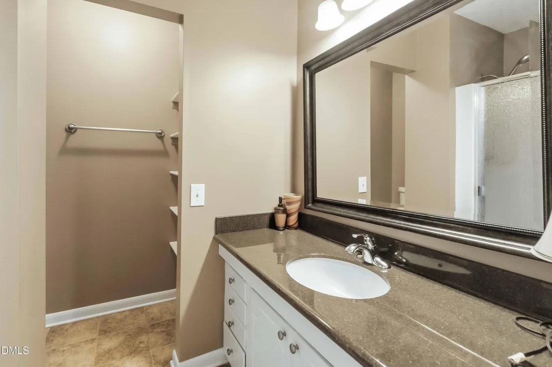 Photo of 1600 Edgebrook Drive