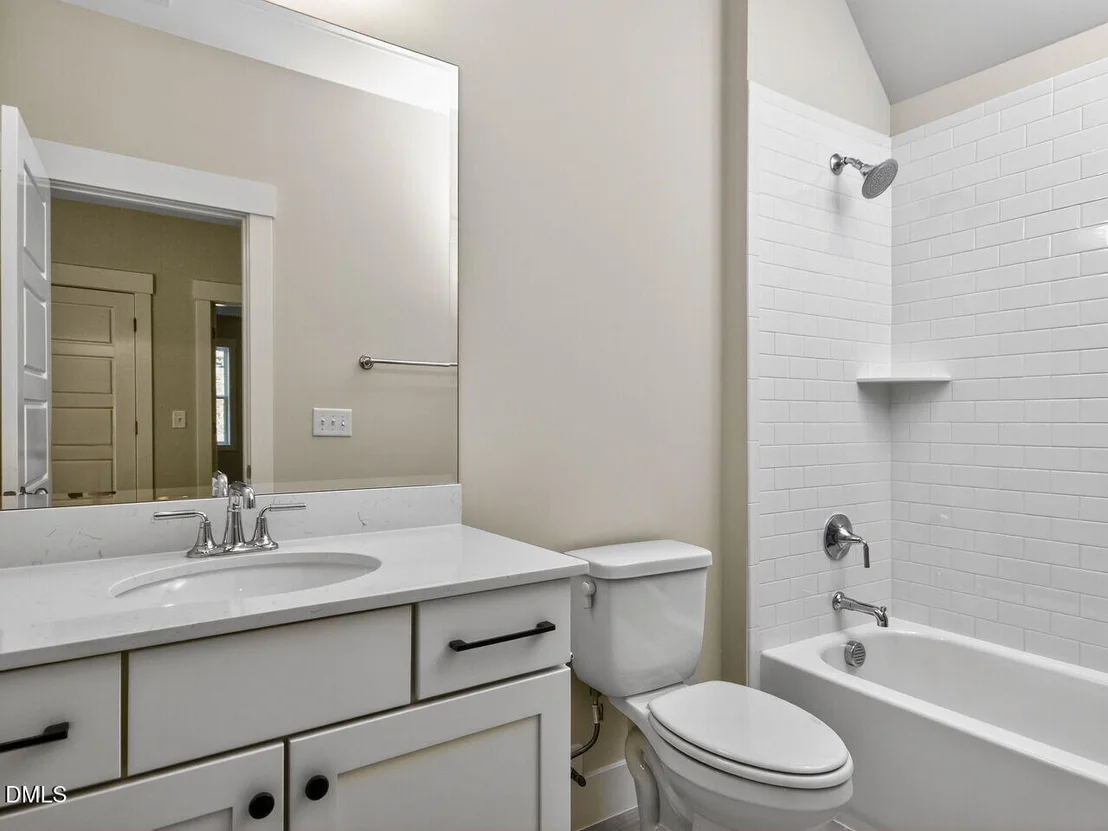 Photo of 375 Gaines Trail