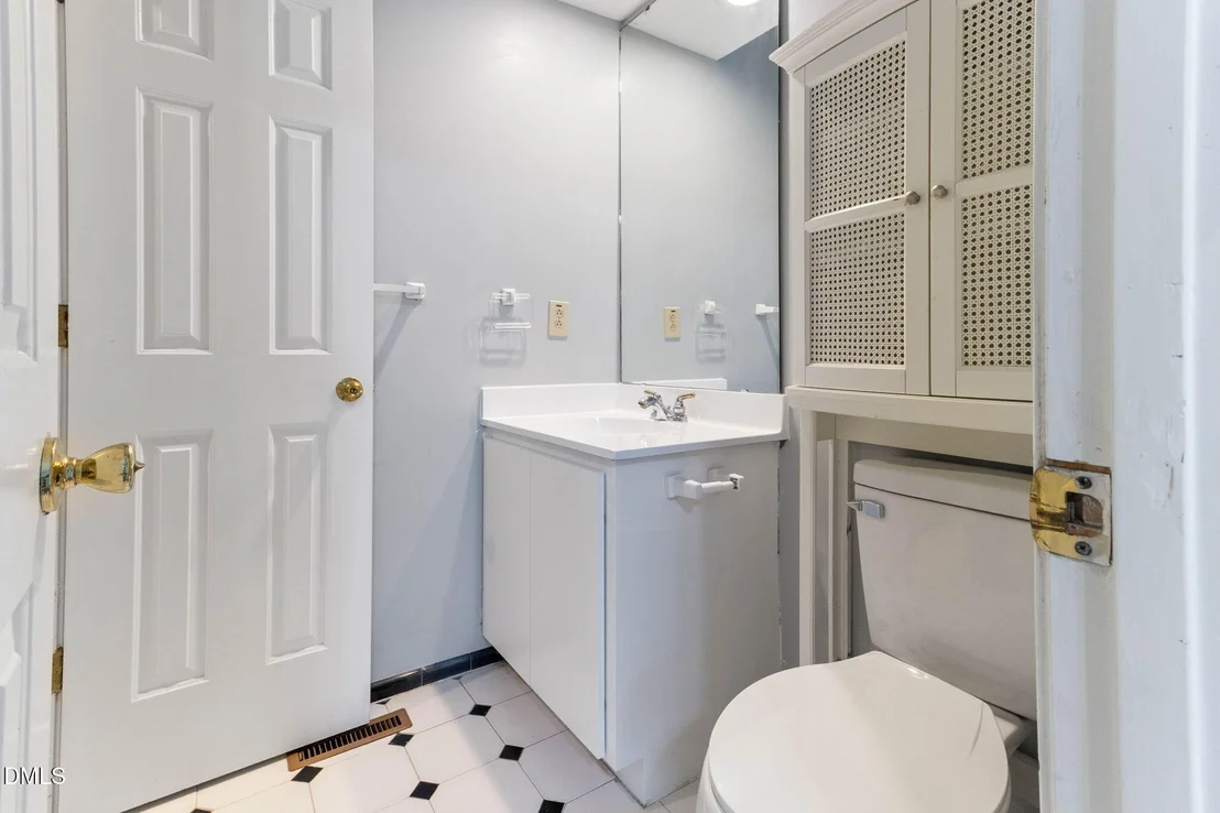 Photo of 4205 Swarthmore Road