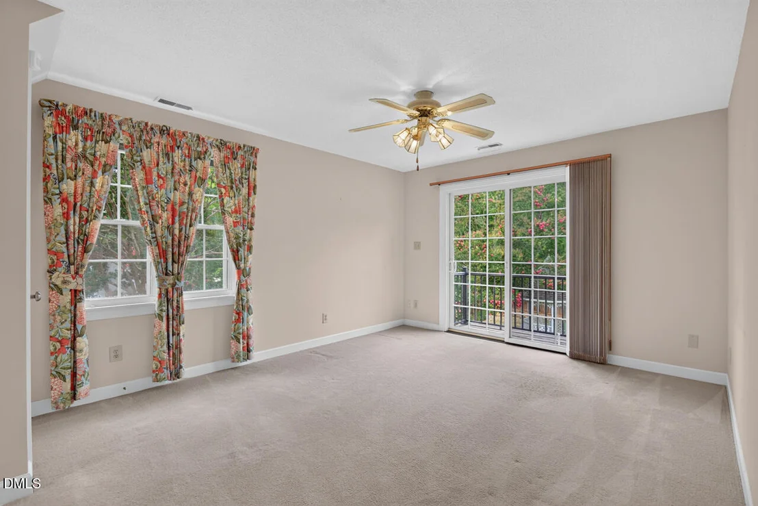 Photo of 6125 Iris Drive