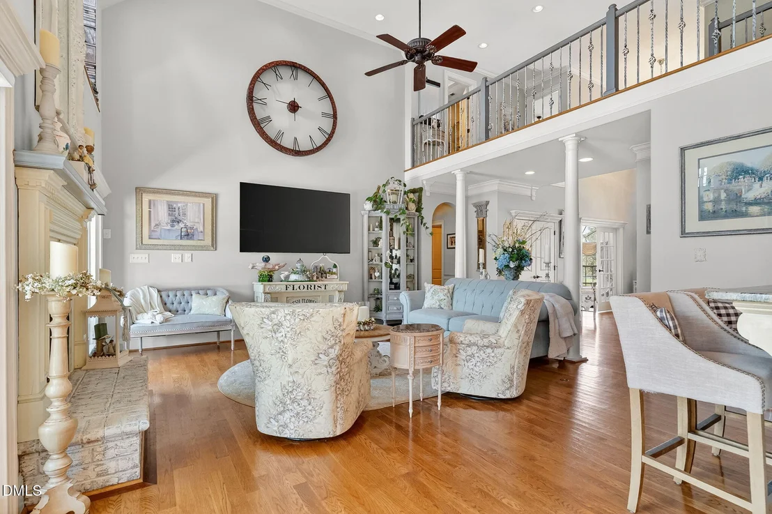 Photo of 296 Shoreline Drive