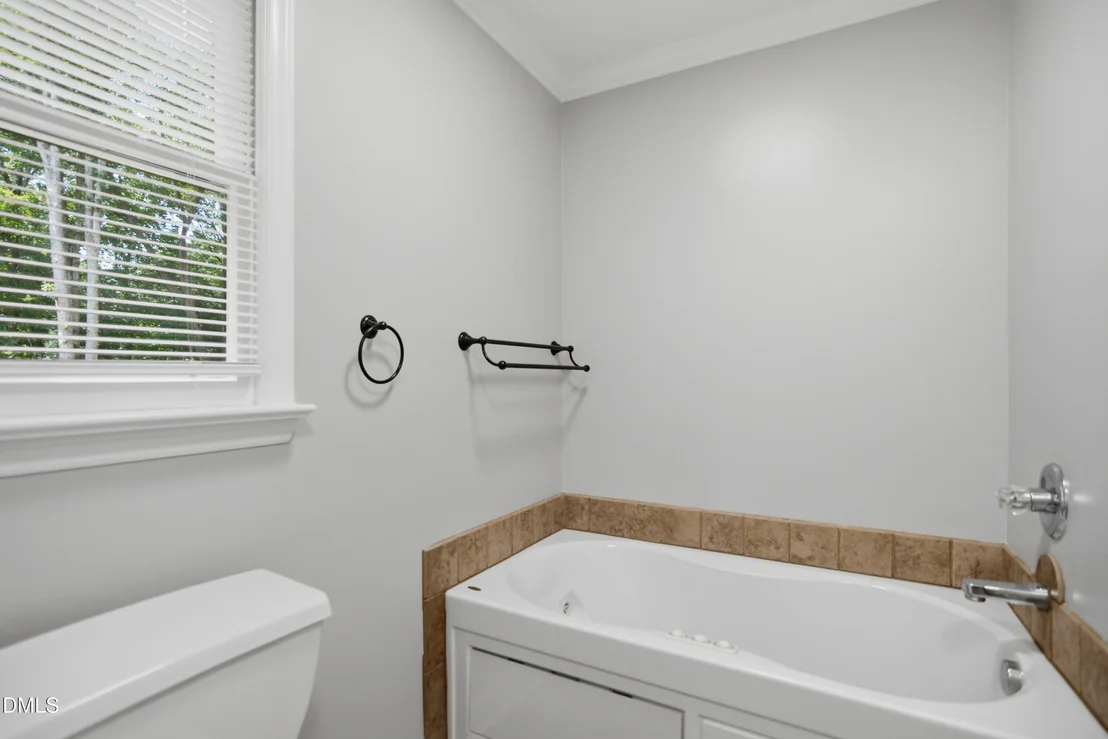 Photo of 6016 Hampton Ridge Road