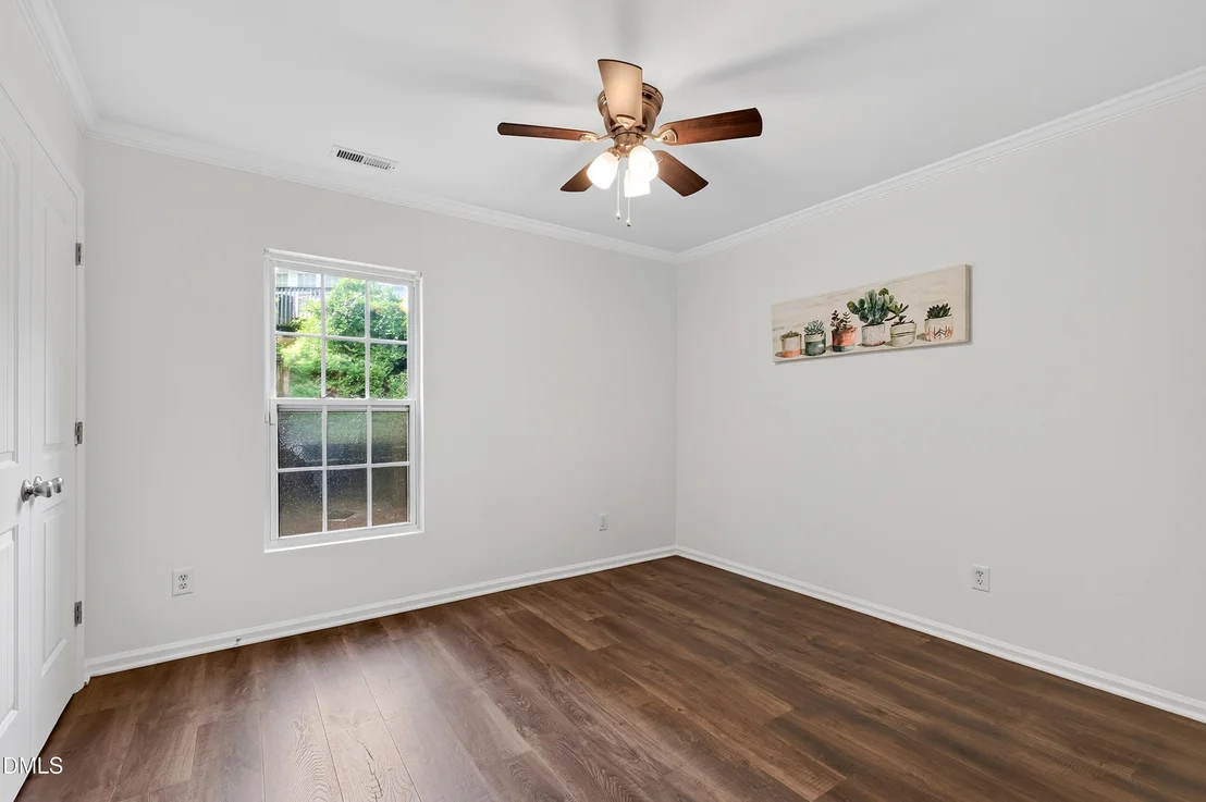 Photo of 1341 Crabtree Boulevard