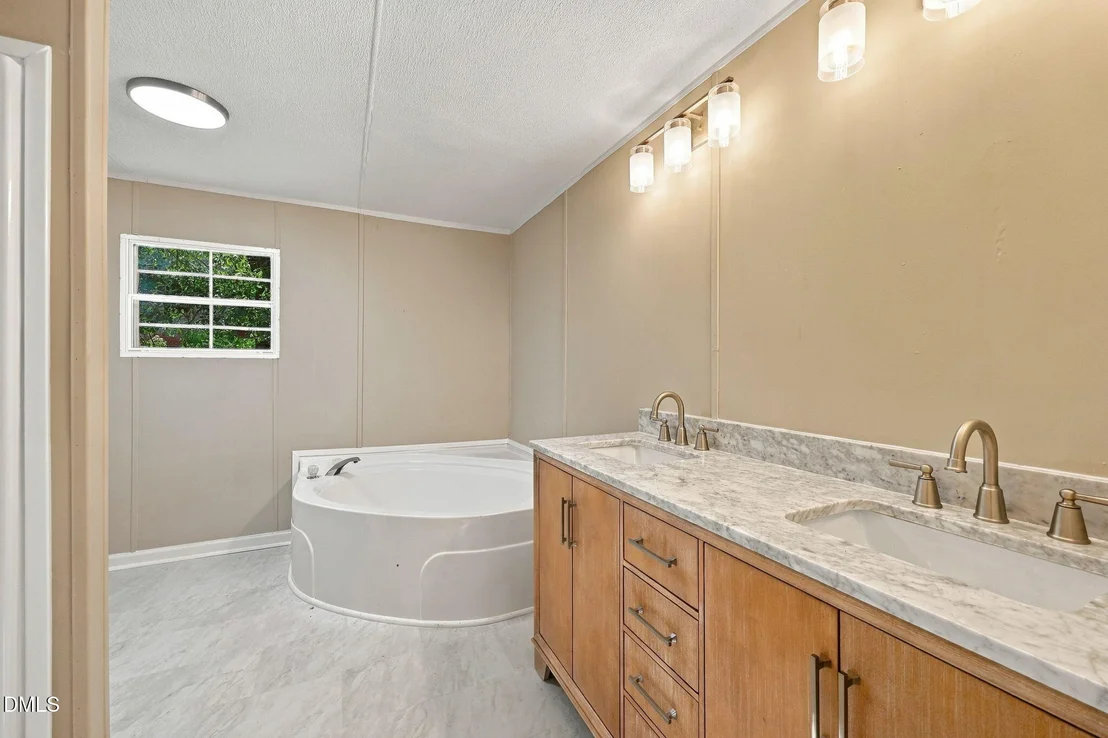 Photo of 302 Vass Road
