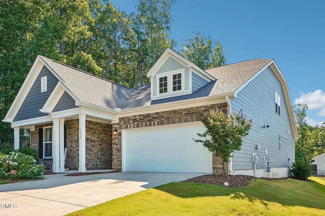 Photo of 1022 Hillside Falls Drive