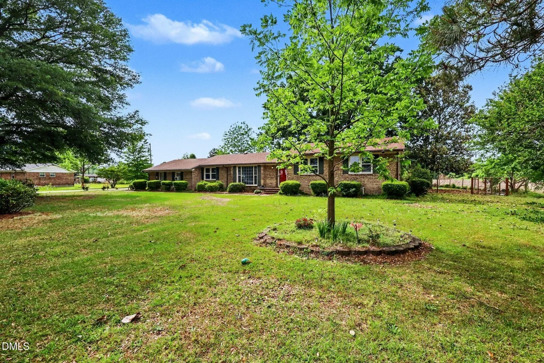 Photo of 875 Wynn Road