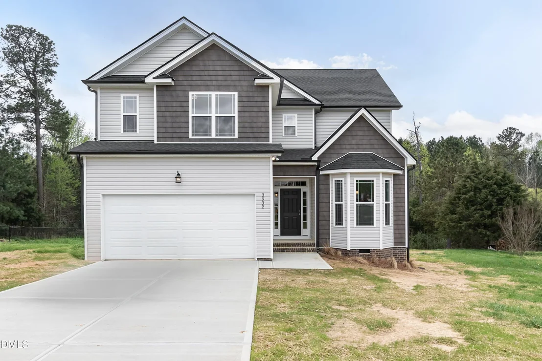 Photo of 590 Long View Drive