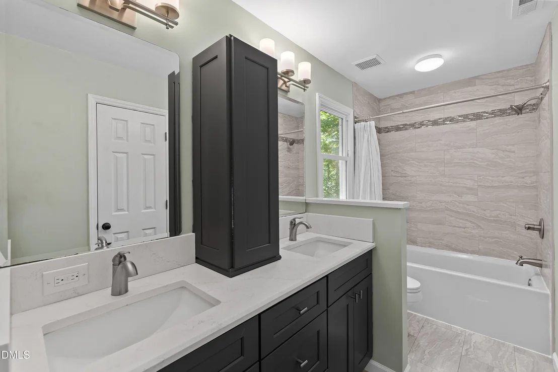 Photo of 5321 Oakbrook Drive