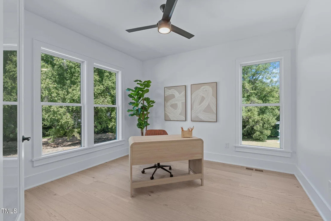 Photo of 1016 Addison Place