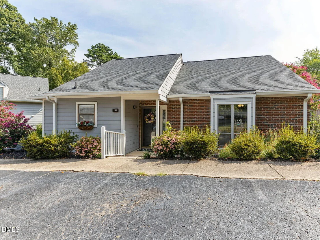 Photo of 141 Clancy Circle