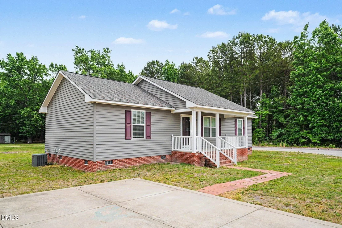 Photo of 7261 Clara Street