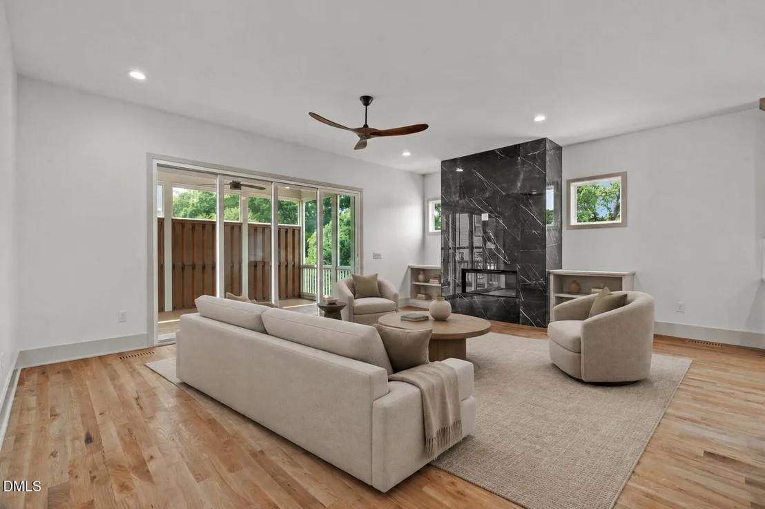 Photo of 1005 Addison Place