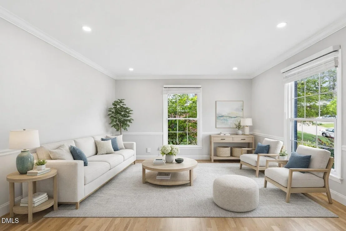 Photo of 412 Pinecroft Drive