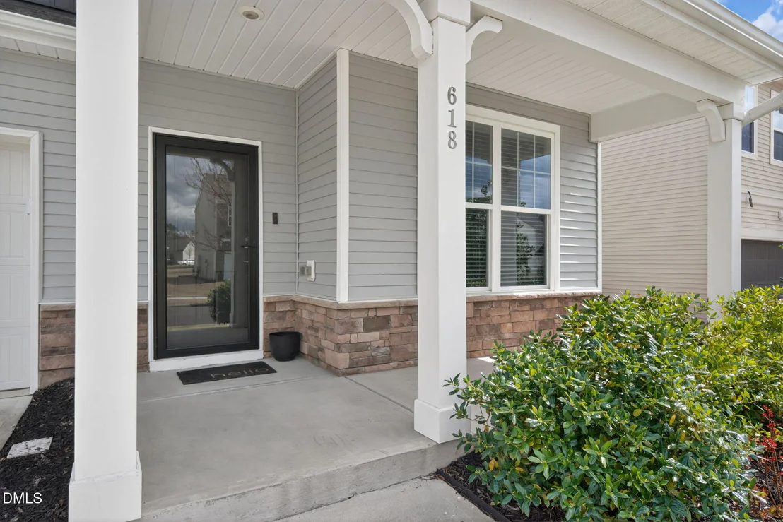 Photo of 618 Starry Sky Drive