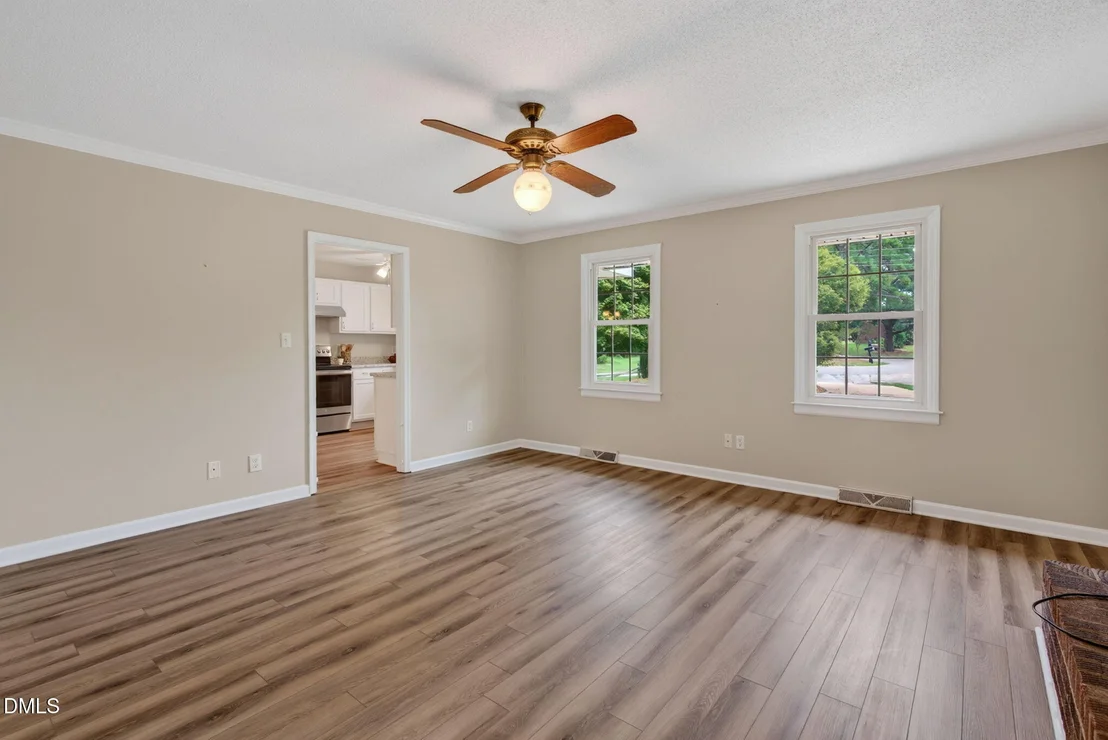 Photo of 63 White Oak Drive
