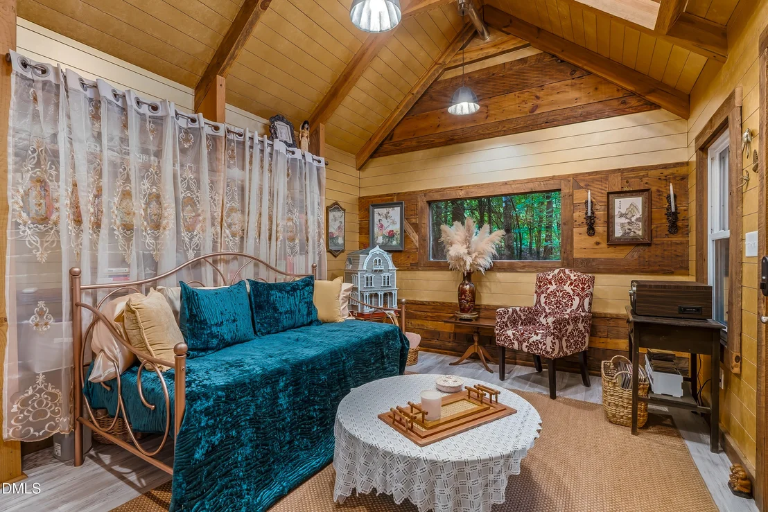 Photo of 1214 Halcyon Place
