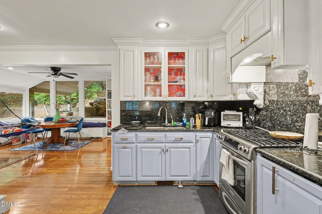 Photo of 4105 Yadkin Drive