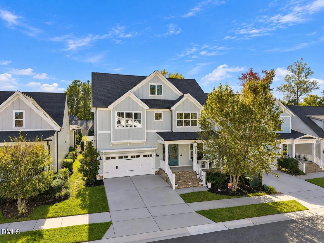 Photo of 2013 Woodbluff Drive