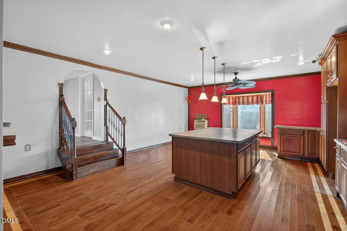 Photo of 1622 Lancaster Road