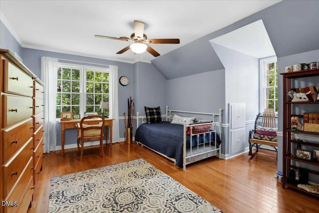 Photo of 804 Chestnut Drive
