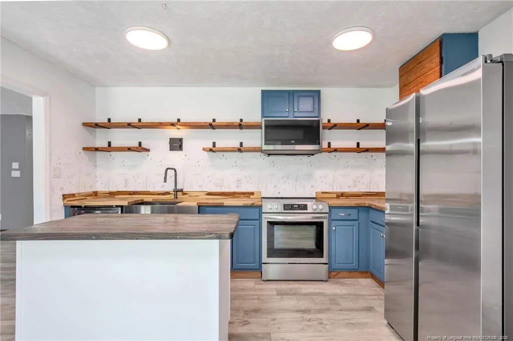 Photo of 470 Northwoods Drive